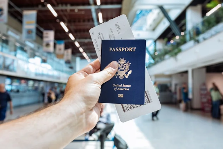 ETIAS a EES: co naprawdę oznaczają dla podróżnych z Polski