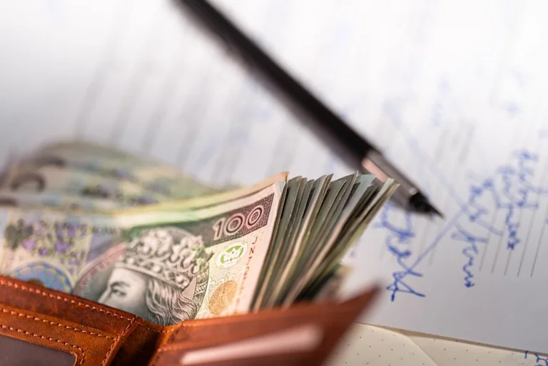 Płaca minimalna 2027: decyzja o 5000 zł do 15 września