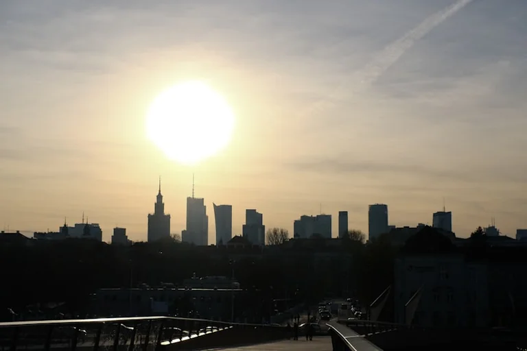 Upały w Polsce: alerty IMGW dla południowych regionów