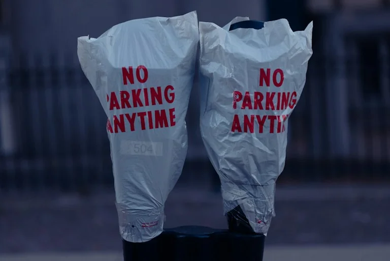 Ile kosztuje dojazd? Porównaj paliwo, parking i objazd