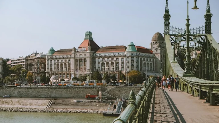 Poznański Czerwiec i Budapeszt: dwa październiki 1956 roku